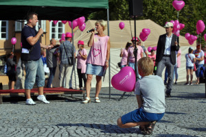 2. AVON POCHOD PROTI RAKOVINĚ PRSU V CHEBU