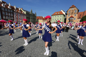 2. AVON POCHOD PROTI RAKOVINĚ PRSU V CHEBU