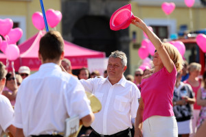 2. AVON POCHOD PROTI RAKOVINĚ PRSU V CHEBU