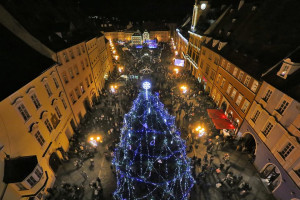 CHEBSKÉ VÁNOČNÍ TRHY 25. 11. - 26. 12. 2017