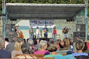 Fotogalerie / Babí léto na chebském hradě 8.9. 2012