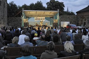 Fotogalerie / Babí léto na chebském hradě 8.9. 2012